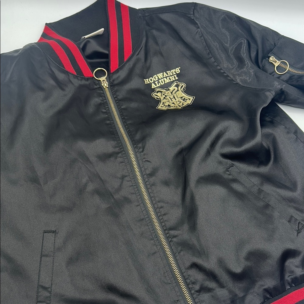 Harry Potter Hogwarts Alumni Satin Bomber Style Jacket Juniors 2X